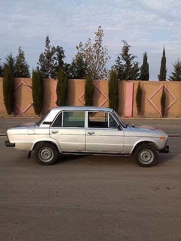 sprinter satisi: VAZ 2106 sedan təqdim olunur. Avtomobil klassik dizaynı ilə seçilir və — 6