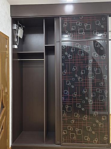 Dolablar: 3 qapılı kupe dolab

270×60 cm

45×78 cm — 3
