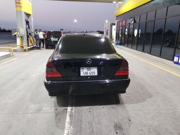 Mercedes-Benz: Mercedes-Benz C 180: 2.3 l | 2000 il Sedan — 2