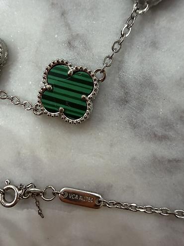 lakovana torba: Van Cleef and Arpels detelina garnitura. Sa logoima i gravurama — 2