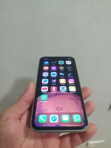 Apple iPhone: IPhone 11, 128 GB, White Titanium — 10