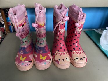 резиновая обувь: Сапоги детские резиновыевнутри утеплённыев хорошем состоянии