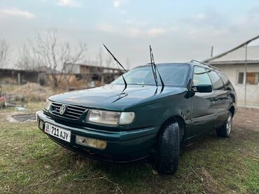 Volkswagen: Volkswagen Passat Variant: 1994 г., 2 л, Механика, Бензин, Универсал — 2