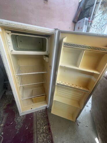 işlenmiş soyuducu: Soyuducu hər ikisidə işləri biri 70 azn real alıcıya endirim olunacaq
