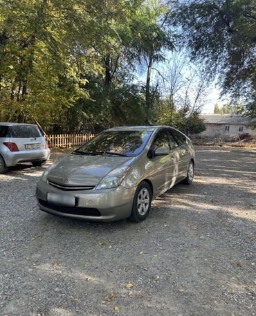 Toyota: Toyota Prius: 2006 г., 1.5 л, Вариатор, Гибрид, Седан