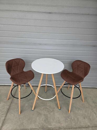 Ostalo: Stolice 9000 — 8