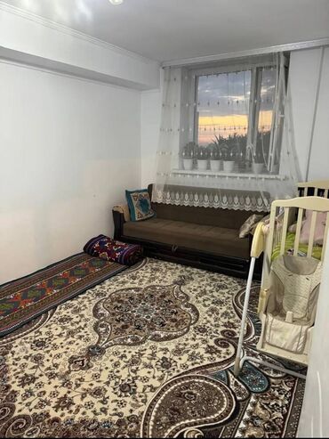 срочно продаётся 1 комнатная квартира в районе ошского рынка по улице кенсуйская: 1 бөлмө, 36 кв. м, Жеке план, 3 кабат, Косметикалык ремонт