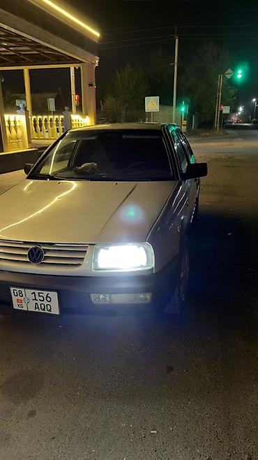 Volkswagen: Volkswagen Vento: 1994 г., Седан — 3