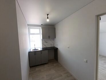 купить дом в ипотеку в бишкеке: 30 м², 2 комнаты, Утепленный, Забор, огорожен