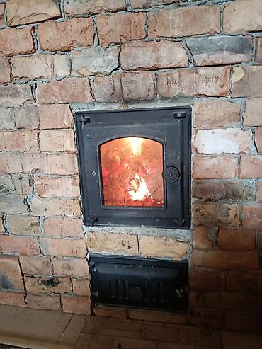 Продажа коттеджей и домов: Продается двухэтажный дом, участок 5 соток, с бассеином. Направление — 28