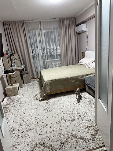 кольбаева: 2 комнаты, 44 м², Таатан ТЦ Индивидуалка, 4 этаж, Косметический ремонт — 1