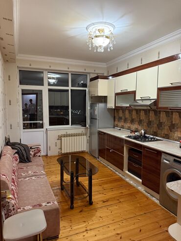 Otaqların günlük kirayəsi: Mənzil Gunlik kirayə Verilir, Köhnə Gunəşlidə, 3 otag, tam əşyali — 7