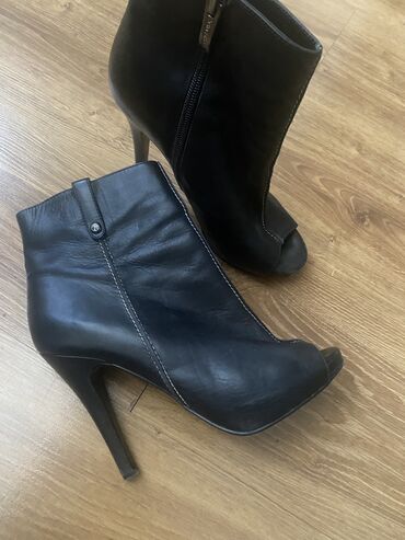 женская обувь 38: Ботинки и ботильоны Alpino, 36, цвет - Черный