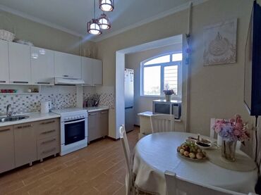 сдается квартира 12 мкр: 1 комната, 43 м², 106 серия, 8 этаж, Евроремонт