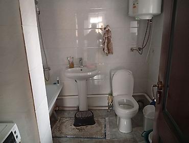 Продажа коттеджей и домов: Продаётся жилой дом с участком, огороженный капитальным забором из — 10