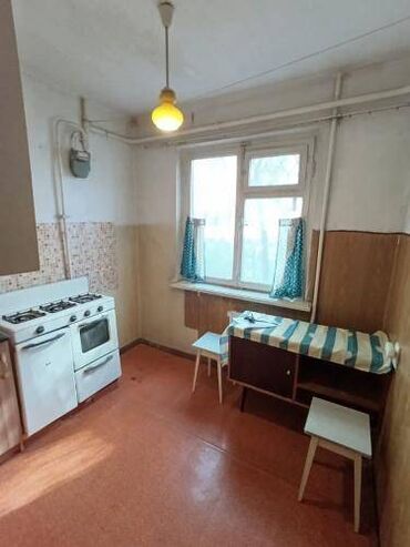 деревянные домик: 2 комнаты, 48 м², 104 серия, 1 этаж, Старый ремонт