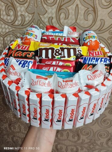 Şokolad buketləri: Kinder buketleri ve sebetleri sifarisle hazirlanir Sifarisler en az 1 — 3