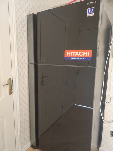 Nehrə aparatları: İşlənmiş 2 qapılı Hitachi Soyuducu Satılır, rəng - Qara, Təkərli