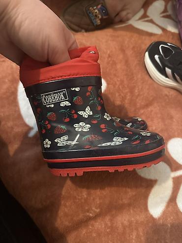 Детская обувь: Продаю кроссовки на мальчика в идеальном состоянии Черные 27р 600 сом — 8