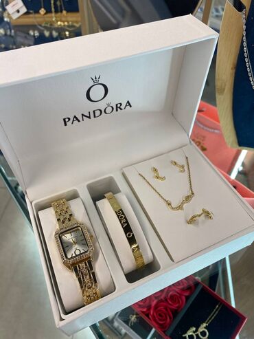 платья велюр: Подарочные наборы Pandora с часами и украшениями в фирменной коробке