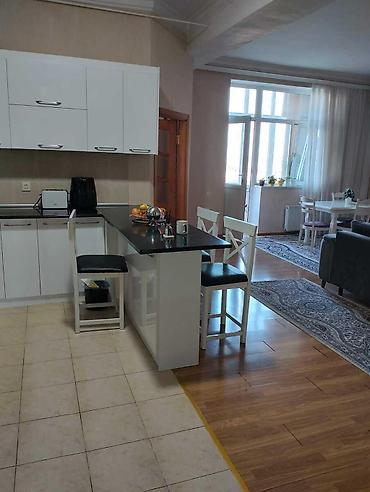 samux rayon: 3 otaqlı, Yeni tikili, m. Qara Qarayev, 76 kv. m — 3