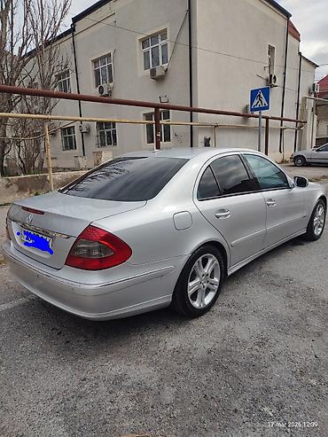 Mercedes-Benz: Mercedes-Benz E-Class: 2.2 l | 2007 il Sedan — 4