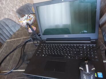 dell notebook: Kanputer adaptörde işləyir . Siçan əvəz edicisi sensır işləmir