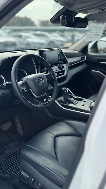 Toyota: Toyota Highlander: 2022 г., 2.5 л, Вариатор, Гибрид, Кроссовер — 7