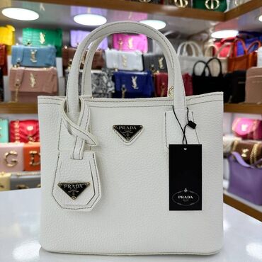 Сумкалар: Продаю сумки женские новые сделай подарок на 8 марта своим близким