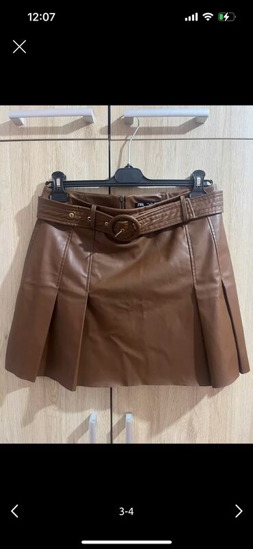 zara kozna zimska jakna: L (EU 40), Mini, color - Brown