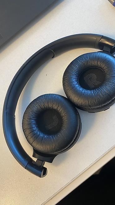 JBL on-ear/over-ear simsiz qulaqlıq Bluetooth (simsiz), həmçinin 3.5