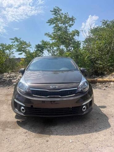 kia masin: Kia Rio: 1.4 l | 2015 il Sedan