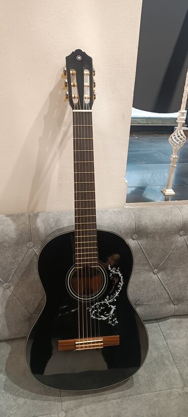 дача с бассейном аренда баку: Klassik gitara, Yamaha, Yeni, Ünvandan götürmə