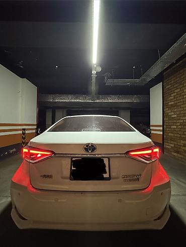 changan cs35 plus: Toyota Corolla: 2021 г., 1.8 л, Гибрид, Седан — 4