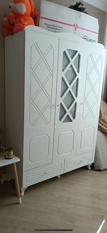 Dolab 220 azn. Unvan Ehmedli kod 4241inst &fidan E