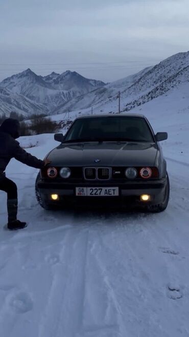 BMW: BMW 520: 1990 г., 2 л, Механика, Бензин, Седан — 10