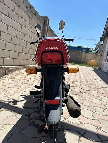 cb 400: Мотоцикл Honda Pride (малокубатурный дорожный) - Тип: легкий — 2
