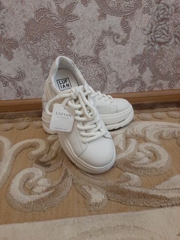 Women's Sneakers and athletic shoes: Ölçü: 38, rəng - Ağ, Yeni -da lalafo.az — 6 Women's Sneakers and athletic shoes: Ölçü: 38, rəng - Ağ, Yeni — 6