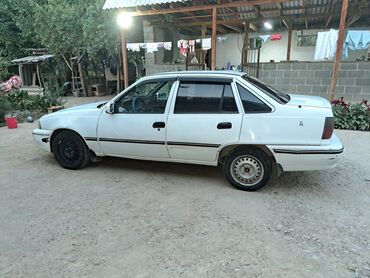 срв 1 кузов: Daewoo Nexia: 1995 г., 1.5 л, Механика, Бензин, Седан