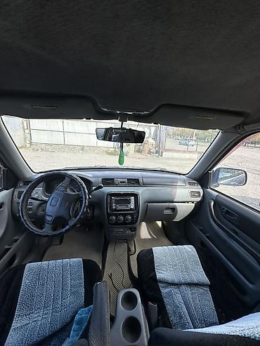 лэнд круизер: Honda CR-V: 1998 г., 2 л, Автомат, Бензин, Кроссовер — 3