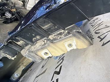 aimb g3: Салазка пластиковая переднего правого крыла/фары BMW X5 (E53) - — 1
