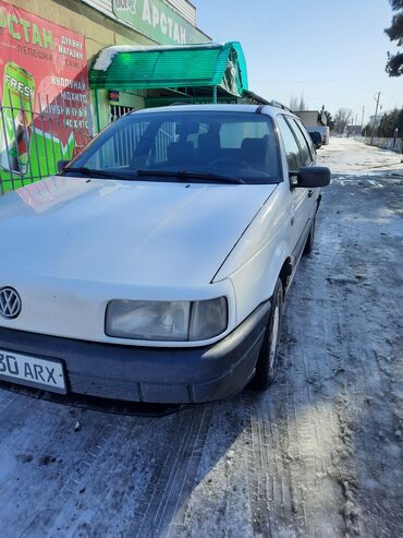 Volkswagen: Volkswagen Passat: 1991 г., 1.8 л, Механика, Бензин