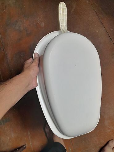 Xəstələr üçün unitazlar: Plastik oturaq (sidim qabı) – tutacaqlı - Material: yüngül, davamlı — 2