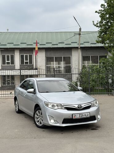 обмен авто в бишкеке: Toyota Camry: 2013 г., 2.5 л, Автомат, Бензин, Седан
