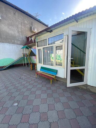 Офисы: Продаю Офис 220 м², С ремонтом, Без мебели, Административное здание, 2 этаж — 5