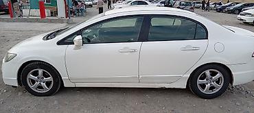 Honda Civic: 2009 г., 1.3 л, Гибрид, Седан