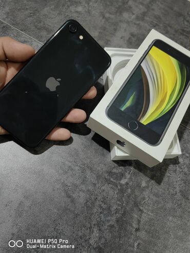Apple iPhone: IPhone SE 2020, Б/у, 128 ГБ, Черный, Коробка, 80 %
