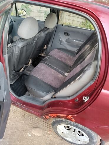 дешевые китайские авто бу: Daewoo Matiz, 5‑дверный хэтчбек, бордовый цвет. Основные