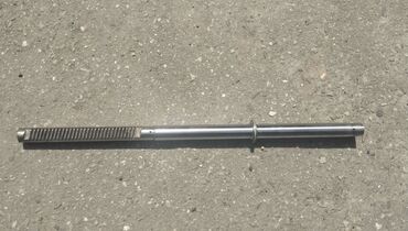 Kardan valları: Kardan valı, avtomobilin ötürmə sisteminin bir hissəsidir. Bu detal — 9