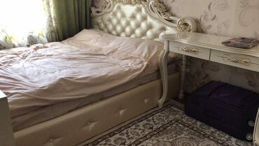 металические кровати: Спальный гарнитур, Двуспальная кровать, Двухъярусная кровать, Шкаф, цвет - Бежевый, Б/у
